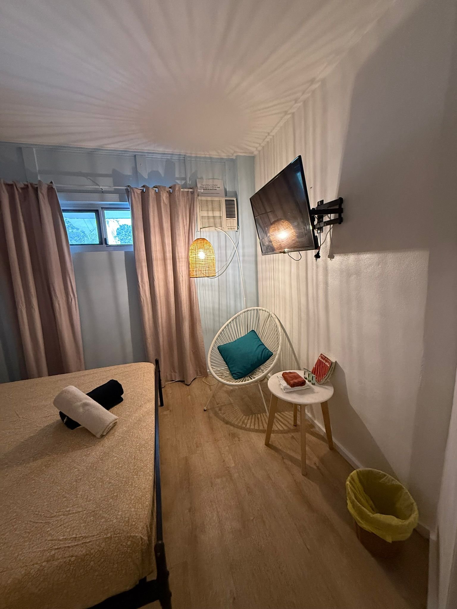 Double Private Room (Share Bathroom)